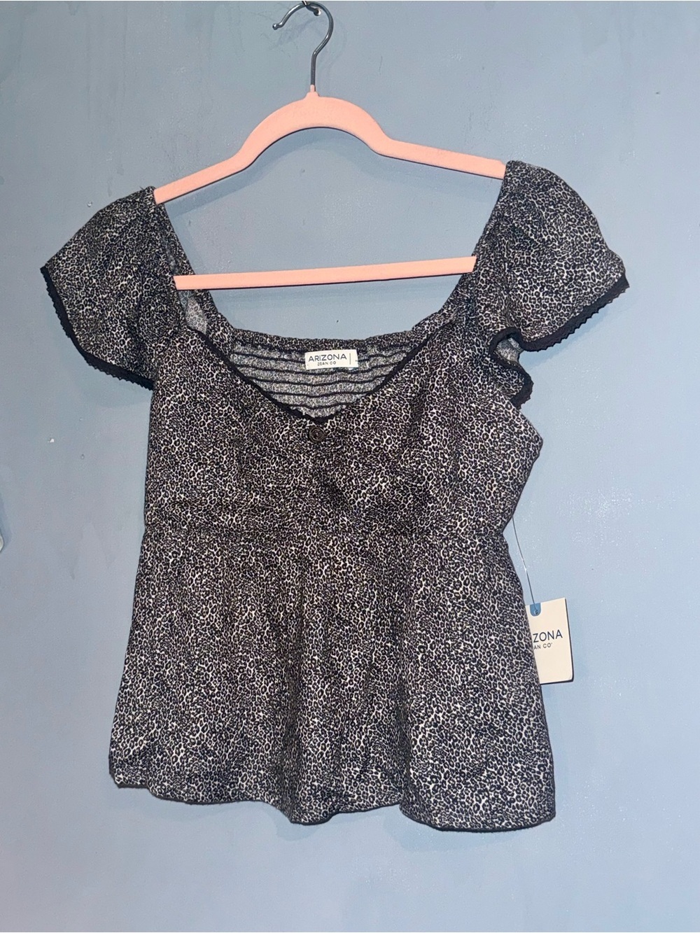 Arizona Jean Co Micro Cheetah Babydoll Top NWT – Medium